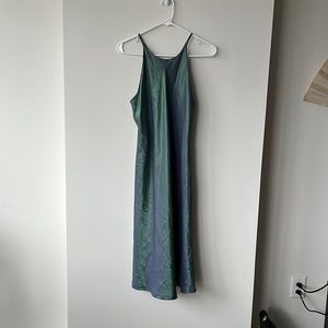 High neckline shimmery dress
